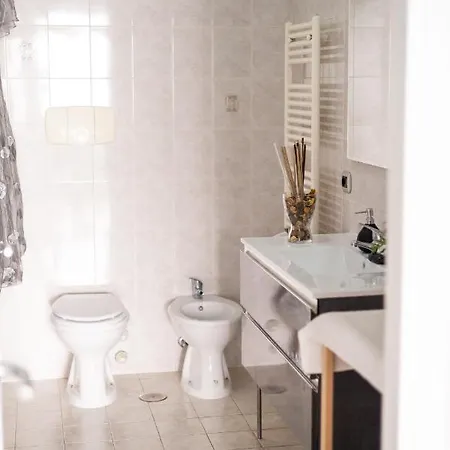 Emotions 3* Fiumicino